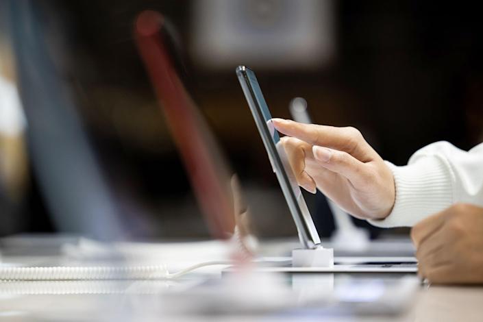 Qualcomm gives a rather upbeat forecast as chip demand continues