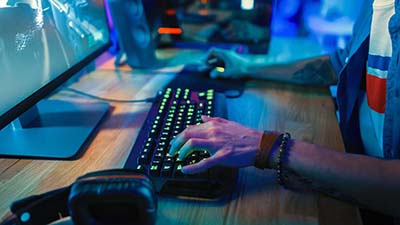 e-sport gaming game player